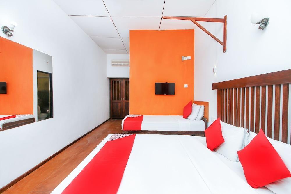 Ceylonica Beach Hotel Negombo Eksteriør bilde