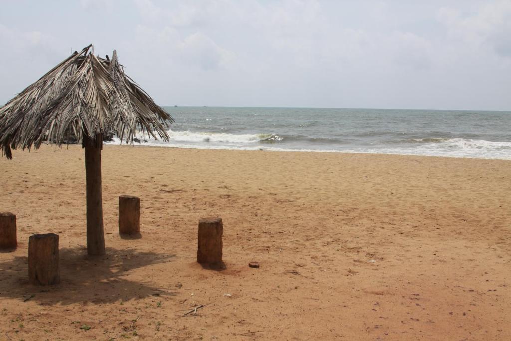 Ceylonica Beach Hotel Negombo Eksteriør bilde