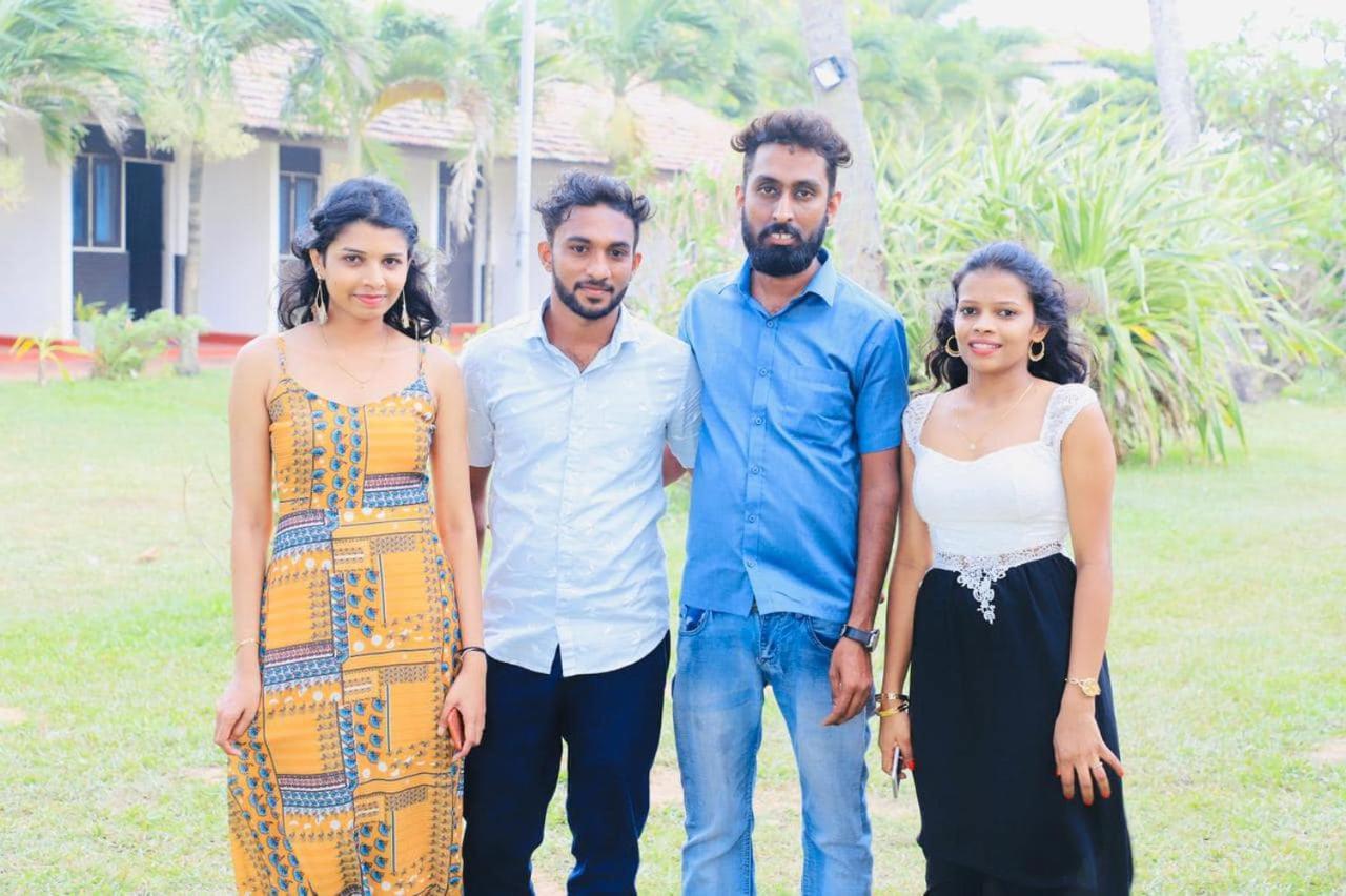 Ceylonica Beach Hotel Negombo Eksteriør bilde